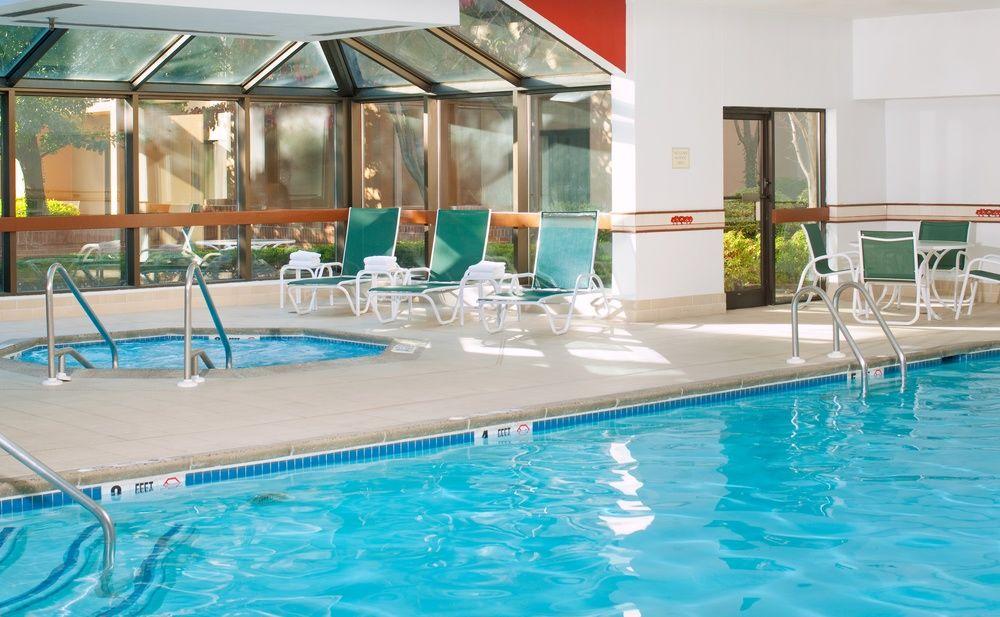 Hotel Courtyard Newark Liberty International Airport Exteriér fotografie